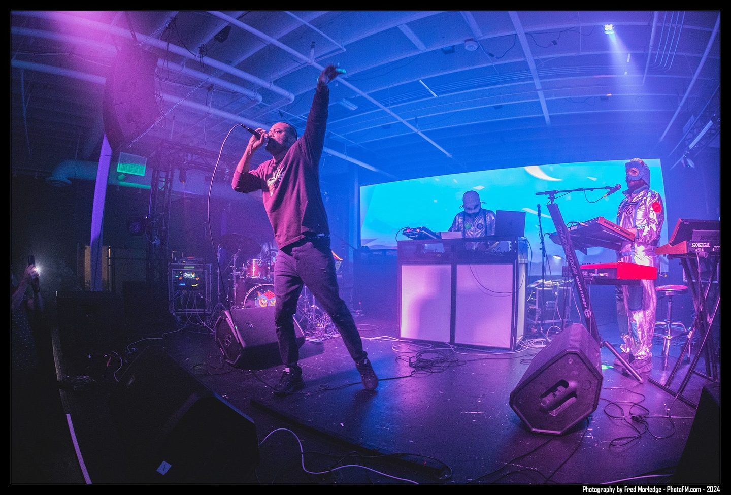 Stage, wide